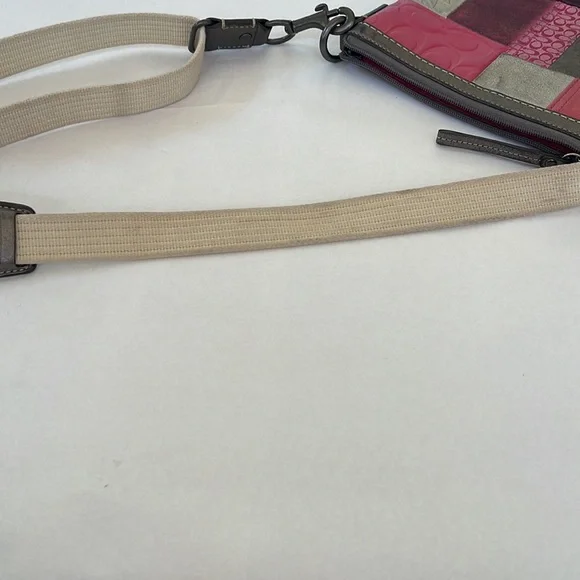 Coach Patchwork Crossbody Vintage Pink handbag - Picture 9 of 12